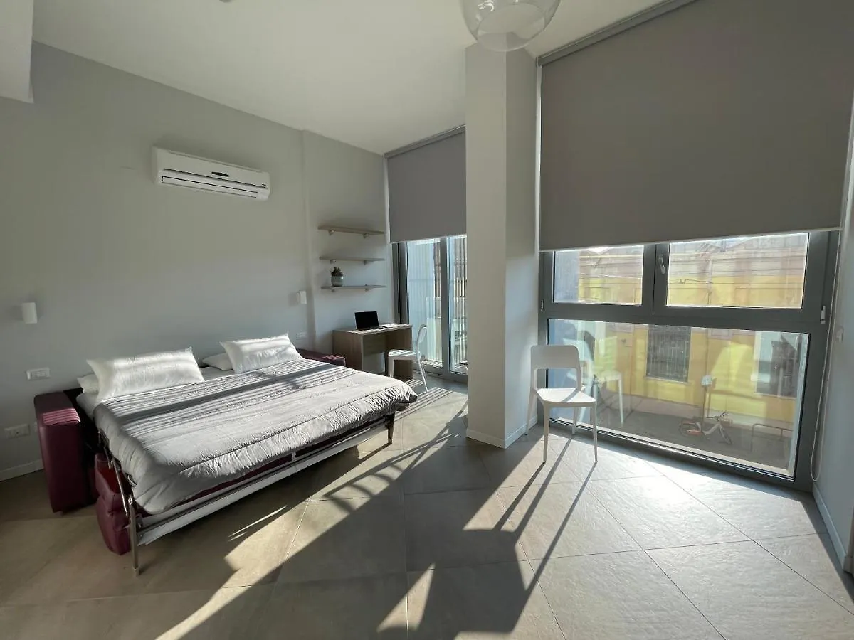 Suitesettepesciolini - Casa Vacanza Zoe Milan 0*,  Italy